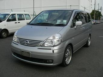 2002 Nissan Serena Pictures