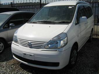 2002 Nissan Serena Pictures
