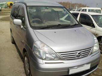 2002 Nissan Serena Photos