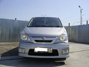 2002 Nissan Serena Wallpapers