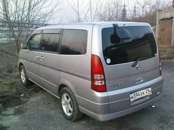 2002 Nissan Serena Images