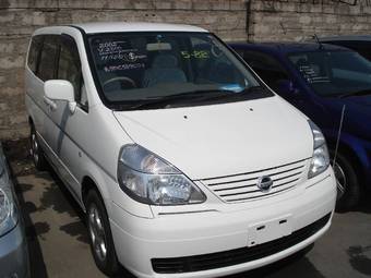 2002 Nissan Serena Photos