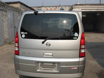 2002 Nissan Serena Photos