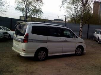 2002 Nissan Serena Pictures