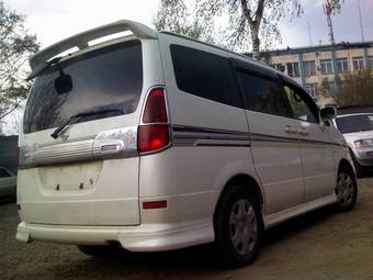 2002 Nissan Serena Photos