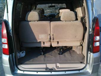 2002 Nissan Serena For Sale