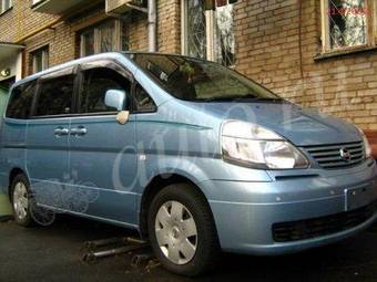 2002 Nissan Serena Photos