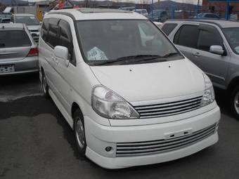 2002 Nissan Serena Images