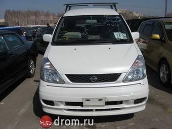2002 Nissan Serena Pictures