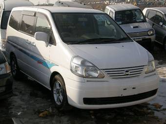 2002 Nissan Serena Photos