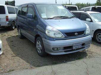 2002 Nissan Serena Pictures