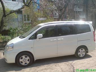 2002 Nissan Serena For Sale