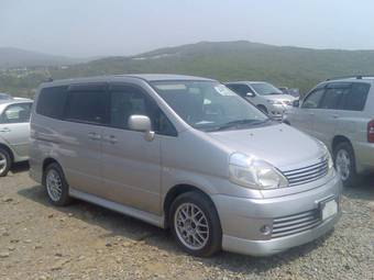 2002 Nissan Serena Photos