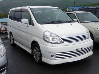 2002 Nissan Serena Pictures