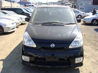 2002 Nissan Serena Pictures