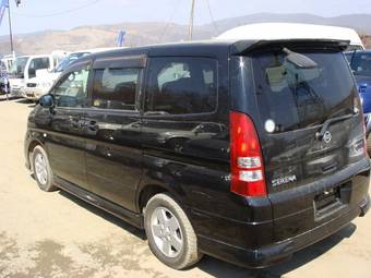 2002 Nissan Serena Photos