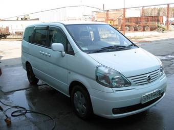 2002 Nissan Serena Images