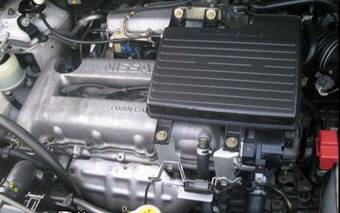 2002 Nissan Serena Photos