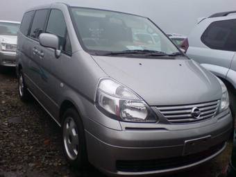 2002 Nissan Serena Pictures