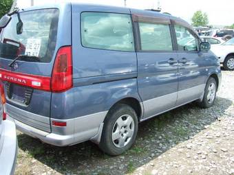 2002 Nissan Serena Photos