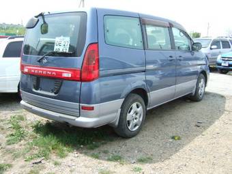 2002 Nissan Serena Photos