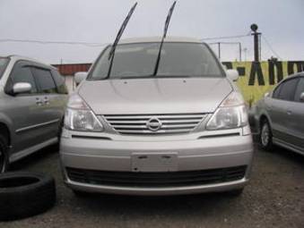 2002 Nissan Serena Photos