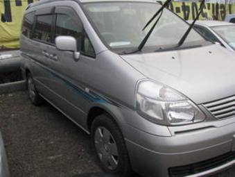 2002 Nissan Serena Pictures