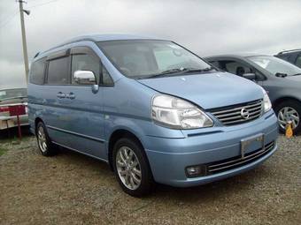 2002 Nissan Serena Photos