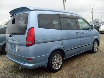 2002 Nissan Serena Wallpapers