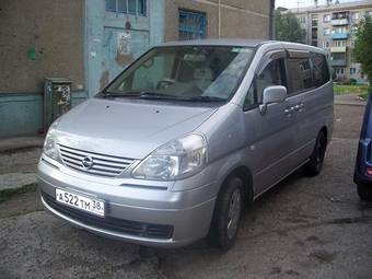 2002 Nissan Serena Photos