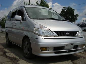 2002 Nissan Serena Photos