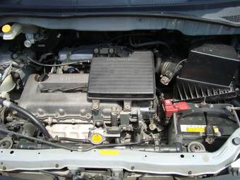 2002 Nissan Serena Pictures