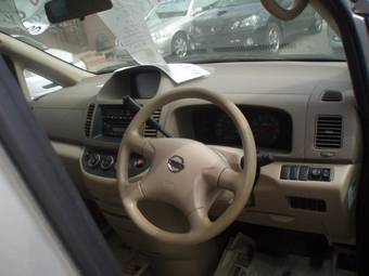 2002 Nissan Serena Photos