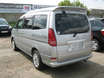 2002 Nissan Serena Photos