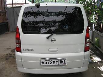 2002 Nissan Serena Pictures