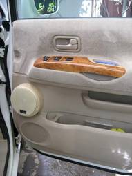 2002 Nissan Serena Photos