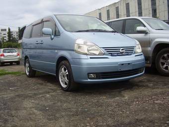 2002 Nissan Serena Pictures