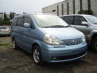 2002 Nissan Serena Photos