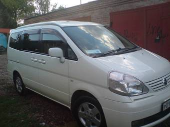 2002 Nissan Serena Photos