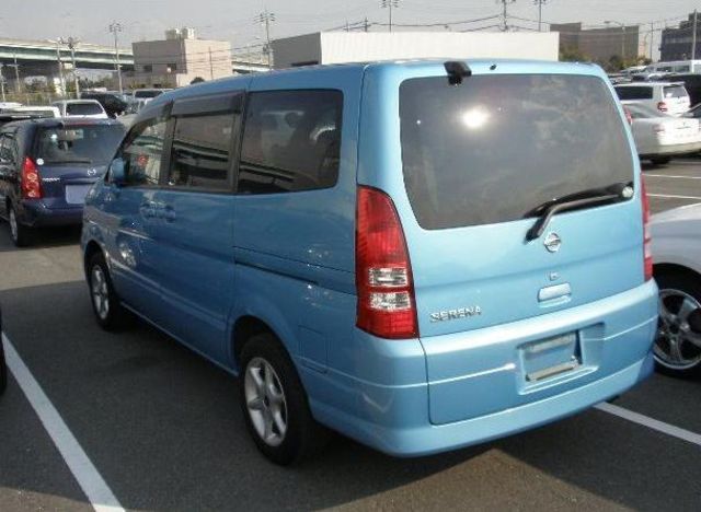 2003 Nissan Serena