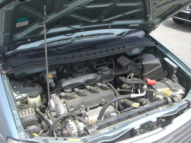 2003 Nissan Serena