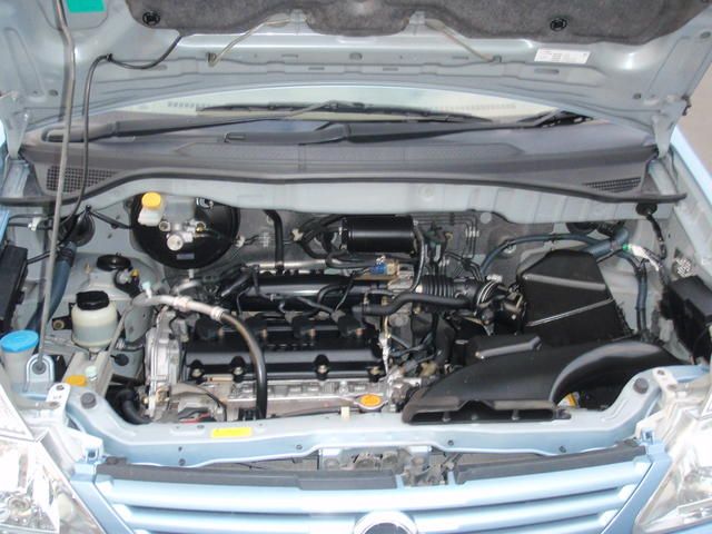 2003 Nissan Serena