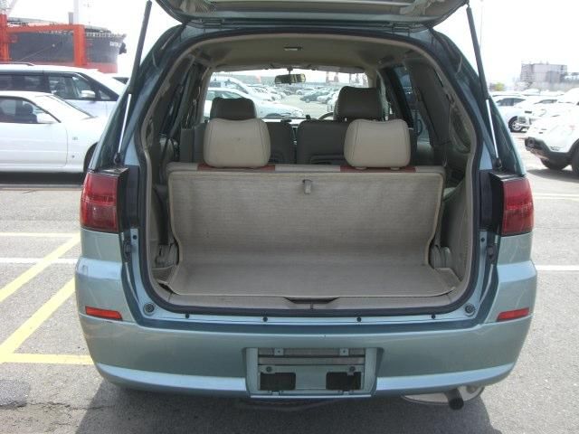 2003 Nissan Serena