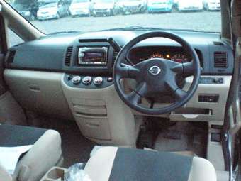 2003 Nissan Serena