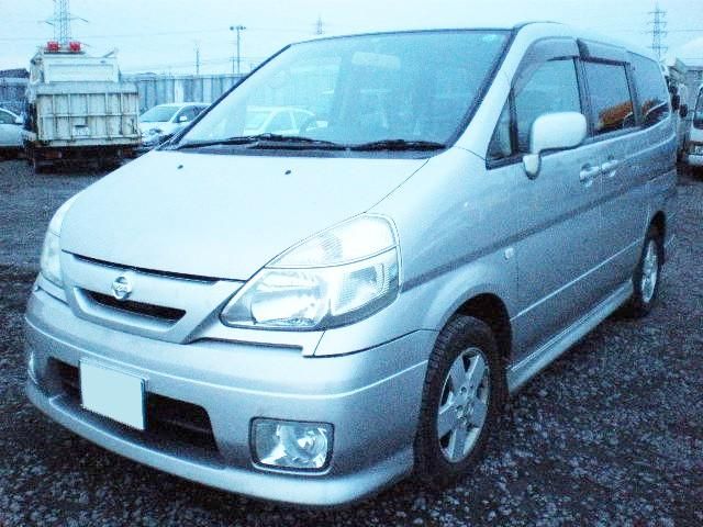 2003 Nissan Serena
