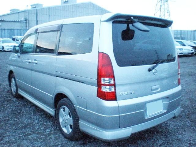 2003 Nissan Serena