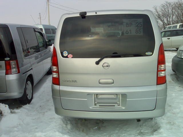2003 Nissan Serena
