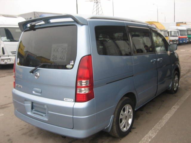 2003 Nissan Serena