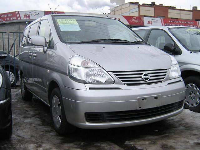 2003 Nissan Serena