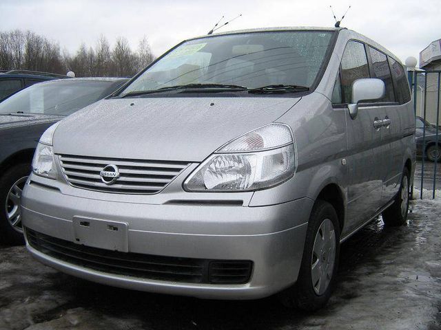 2003 Nissan Serena